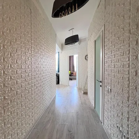 2-ком возле моря жк руслан и людмила Apartment Odesa